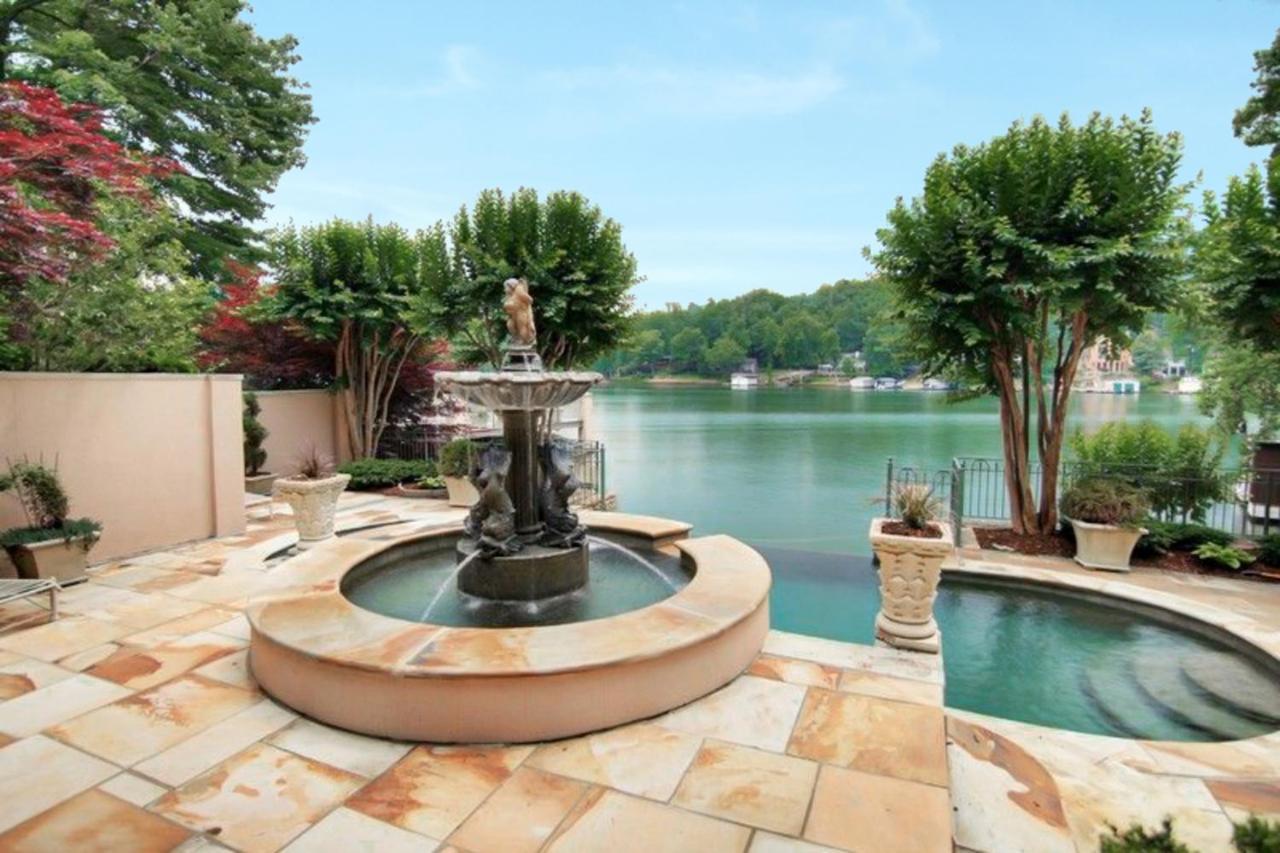 Villa Rosa Lake Lure Exterior photo